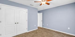 4/3/2 HOME IN EDINA GARDEN OF EDEN Gallery 43