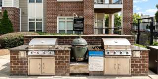 400 Belmont Gallery 25