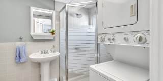 320 Ocean Park Avenue Gallery 17