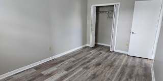 3 Bedroom 1.5  bathroom End unit Townhouse near Bethlehem Catholic High School. Gallery 24