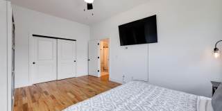 979 Montague Place Gallery 22