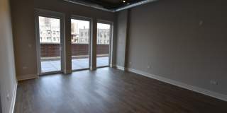 3833 N Broadway Gallery 190