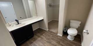 10014 Raspberry Oak Gallery 12