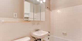 Eat Street Apartments Gallery 12
