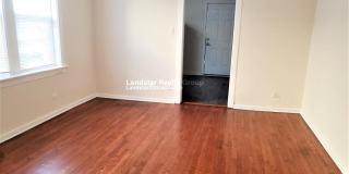 4449 North Hamlin Gallery 8