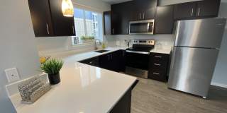 Queen Court Apartments Gallery 14