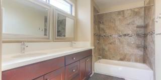 Charming Two Story 3 BR Home Available Mid June! Gallery 40