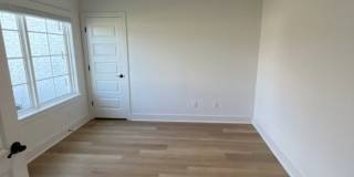 5837 Lavender Avenue Gallery 12