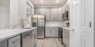 Beautifully Updated 3BR/3BA Coastal Townhome in Prime Location! Gallery 1