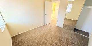 Spacious 3-Bedroom Condo in the Indian Canyon Gardens Community Gallery 18