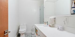 1926 BAINBRIDGE Street Gallery 12