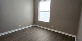 4749 S Prairie Avenue Gallery 3