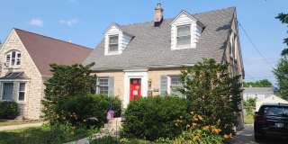 Cute 2 bedroom cape cod Gallery 1