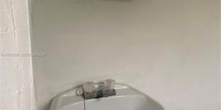 1742 Ali Baba Gallery 9