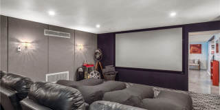 3403 Laurel Avenue Gallery 50