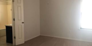 Adorable 3 Bedroom/ 2 Bath - Available November!! Gallery 7