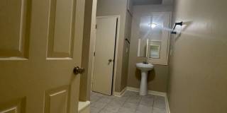 Adorable 2 Bedroom 1 Bath Apartment.Located in the Cotswold Area Gallery 10