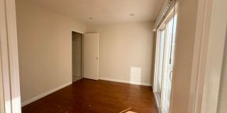 Scenic 4 Bedroom, 2.5 Bathroom Condo Gallery 6