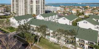 320 ISLAND Way Gallery 52