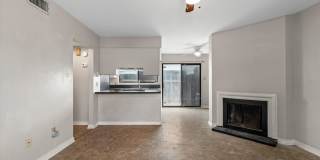 Cobblestone Townhouse - End unit close to parking Gallery 21