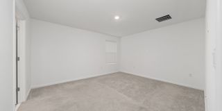 Westview Single Family Home 4 beds 2,5 Baths Gallery 14