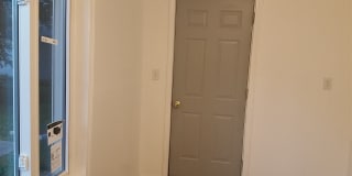 932 Emerald Street Gallery 17