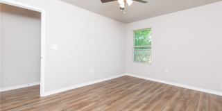 2351 S Wall Street Gallery 11