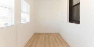 3637-39 N Paulina Gallery 19
