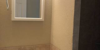 Newly Updated 2 Bedroom Unit in the heart of Roseville! Gallery 20