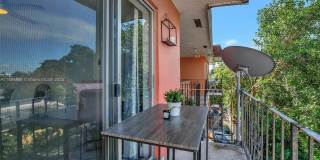 458 SW 9th St Gallery 6