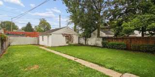 Remodeled Clintonville Cape Cod w/Private Yard & Garage! Gallery 9