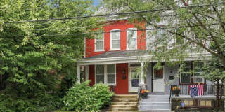 Beautiful 5 Bed 1.5 Bath Home Available Now! Gallery 1