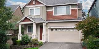 Amazing 3 BD* 2.5 BA* Single Family Home With An Open Loft! *Free High Speed Internet* *Spectacular Location!* Gallery 1