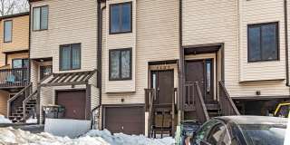 2 bedroom, 2.5 bath townhome in Pike Creek Gallery 1