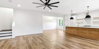 Custom Home in Seagate | 4 Bedrooms • 3 Bathrooms • Minutes to Wrightsville Beach Custom Home in Seagate | 4 Bedrooms • 3 Bathrooms • Minutes to Wrightsville Beach Gallery 15