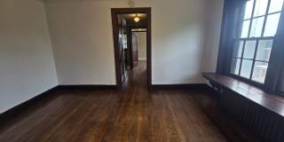 2 Bedroom, 1 Bathroom in Historical Woodland Avenue building! Gallery 15