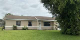2719 SE Ibis Avenue Gallery 1