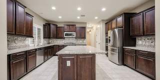 COMING SOON! Great Location!Stunning 6-bedroom Plus 7, 4.5-bathroom home located in Chandler Gallery 26