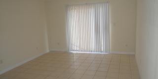 1610 Green Briar Parkway Gallery 1