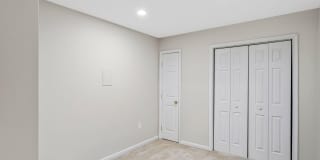 2852 YARN Court Gallery 33