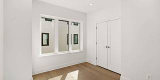 Reservoir District Townhome | 3 Bed + Den | 3.5 Bath | 1,800 Sf | Large Private Rooftop Deck & Balcony | 1 Car Garage Gallery 18