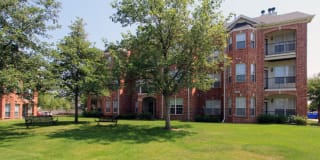 Lenox Village Apartments Gallery 21