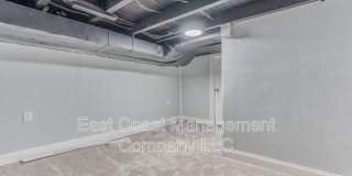1253 Sargeant St Gallery 24