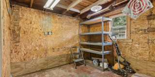 Charming 3-Bedroom Home in a Prime Aksarben Location! Gallery 11