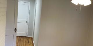 2313 East 40th Street Gallery 17