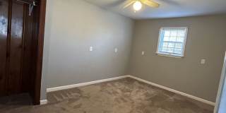 PRE-LEASING- AVAILABLE JULY 10TH - 3 Bedroom/2 Bathroom House Gallery 8