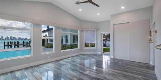1365 Bay Ter Gallery 24