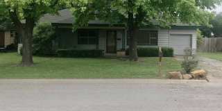 1405 Hillcrest Boulevard Gallery 1