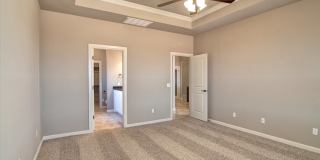 Beautiful Foster Signature Home in Great Location! Gallery 13
