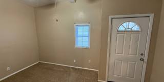 2 bedroom duplex in the highlands! Gallery 9